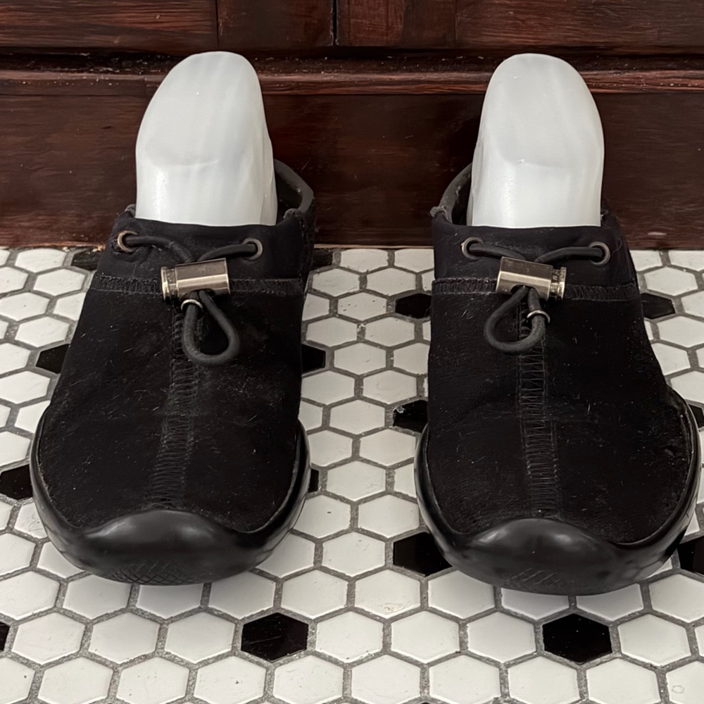 Authentic Prada Y2K Black Wool Rubber Flat Slip On Clogs - Size 7.5 - Picture 3 of 14